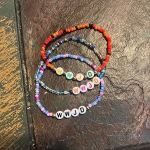 Colorful Beaded Bracelets WWJD Set of 3 🩵🧡